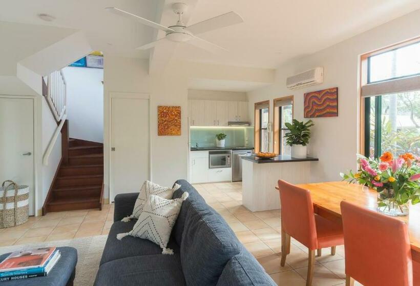 Вилла 2 Спальни, The Crest Byron Bay