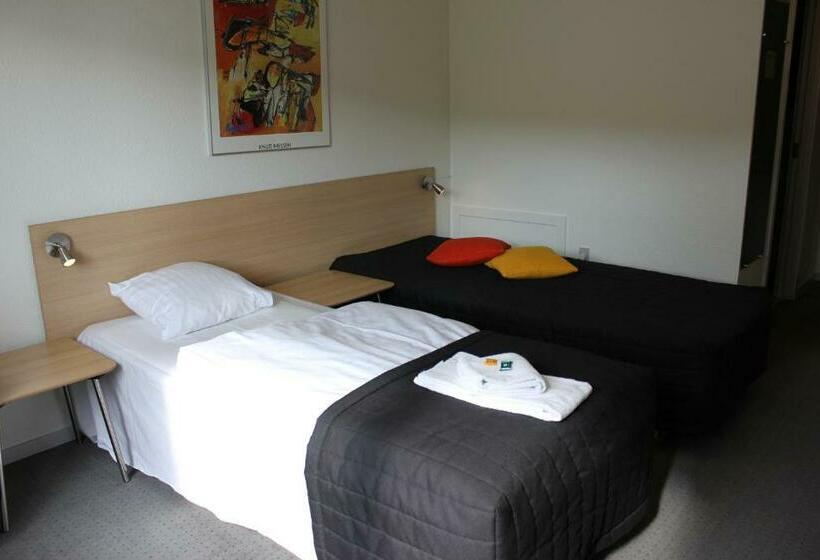 Номер Стандарт, Vildbjerg Sports Hotel & Kulturcenter