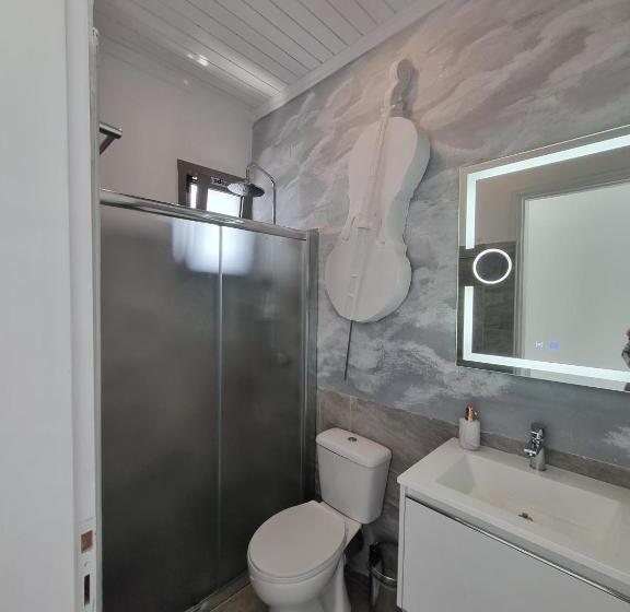 스탠다드 스튜디오 킹침대, Chakalaka Resort