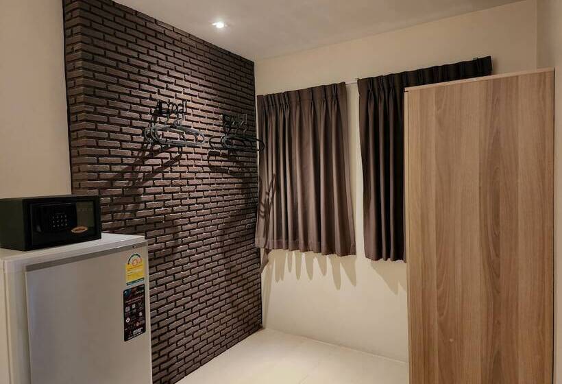 Cameră Deluxe, Dfeel House