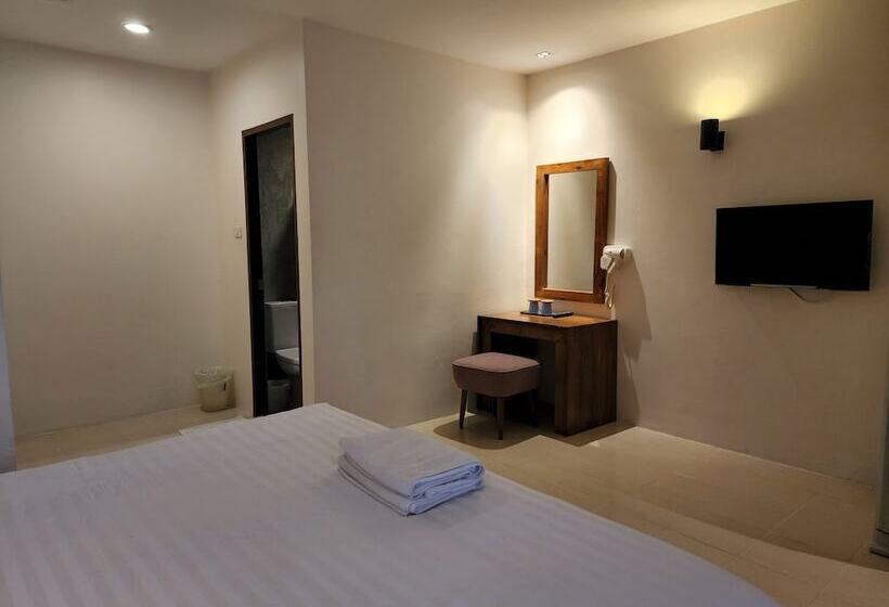 Cameră Deluxe, Dfeel House