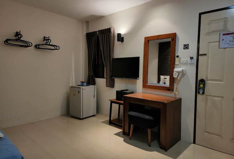 Cameră Standard, Dfeel House