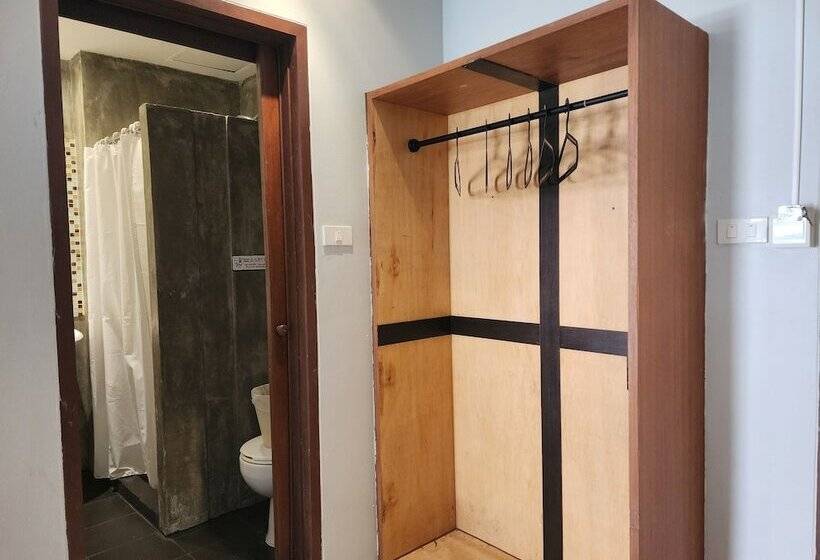 Cameră Standard, Dfeel House