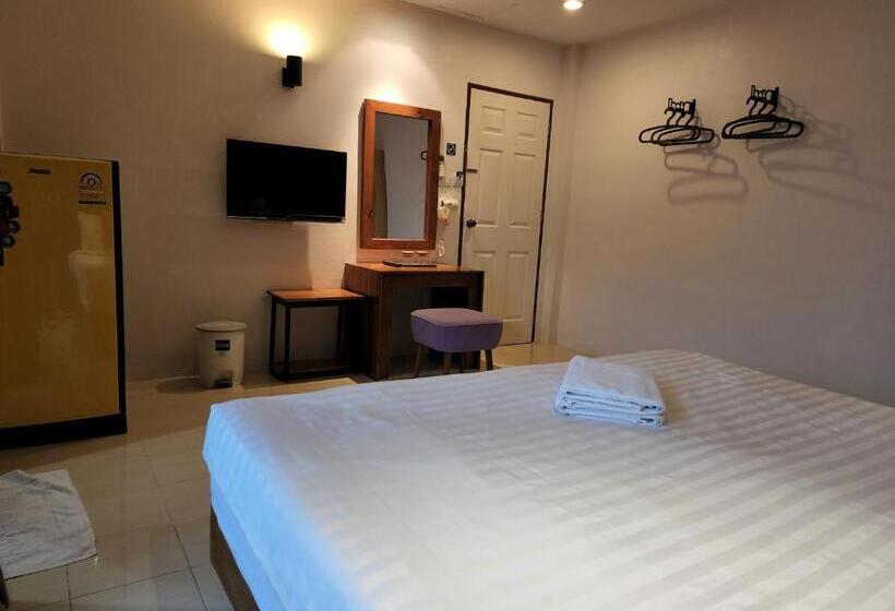 Cameră Superioară, Dfeel House