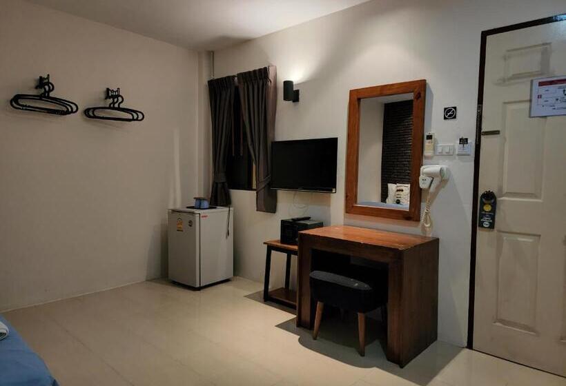 Cameră Standard, Dfeel House