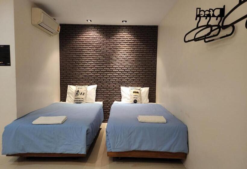 Cameră Standard, Dfeel House