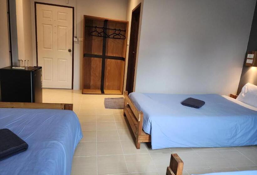 Cameră Triplă Standard, Dfeel House