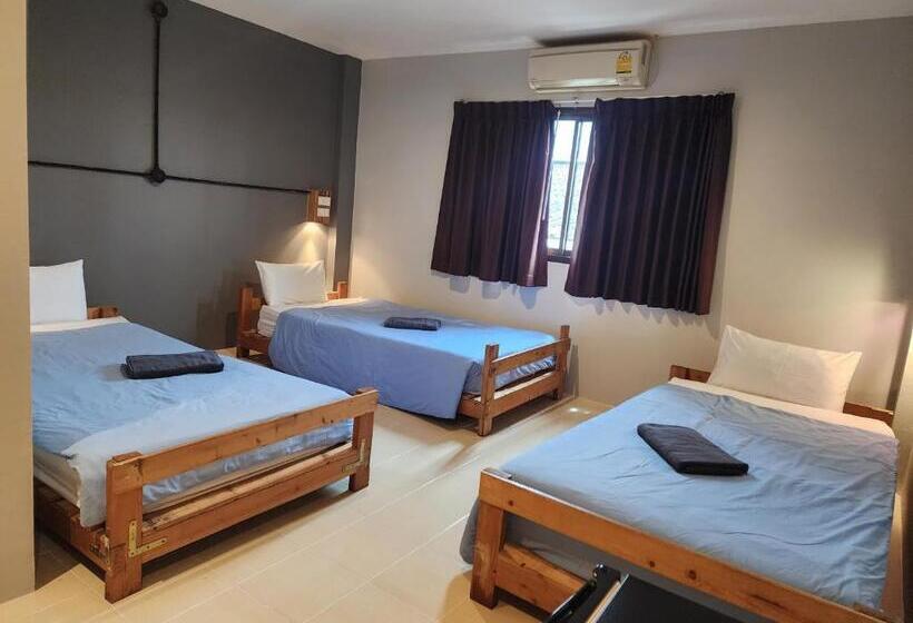 Cameră Triplă Standard, Dfeel House