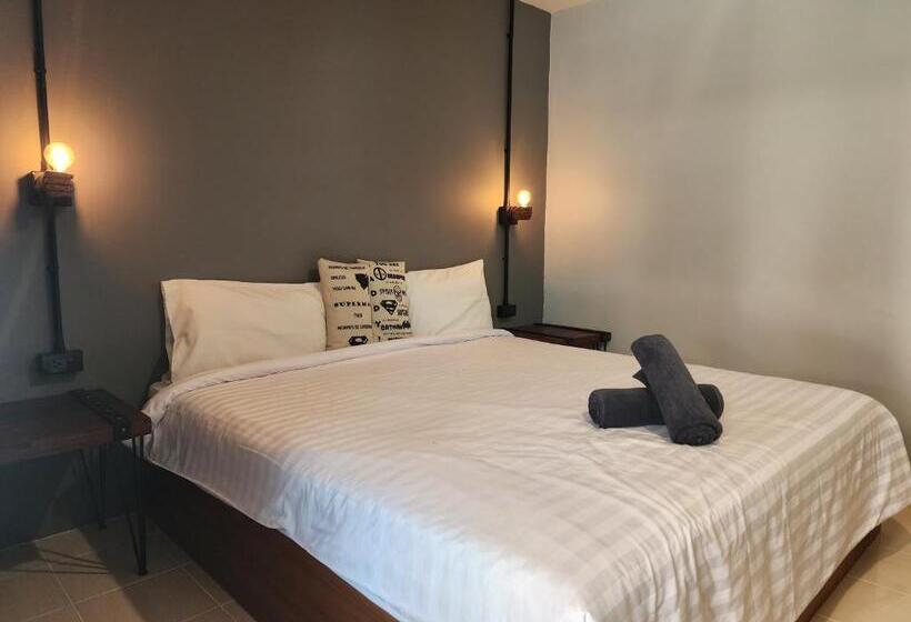 Cameră Standard, Dfeel House