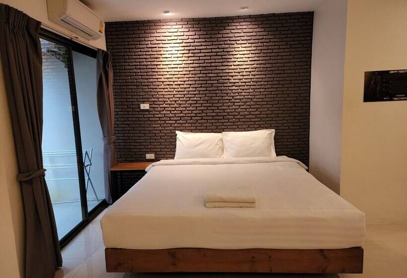 Cameră Deluxe, Dfeel House