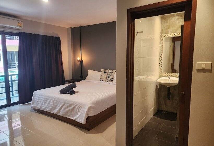 Cameră Standard, Dfeel House