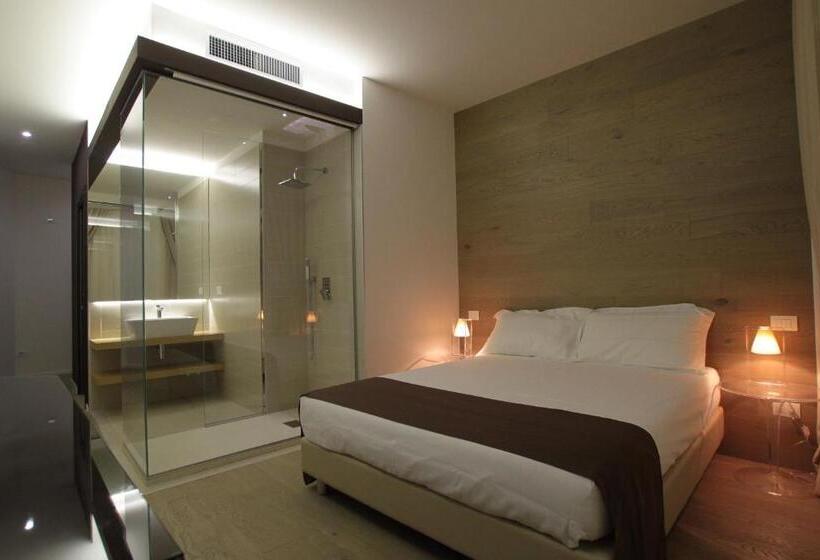 اتاق لوکس, Borgoleoni 18 Room And Breakfast