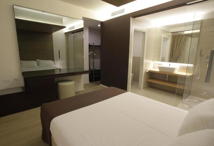 اتاق لوکس, Borgoleoni 18  Room And Breakfast