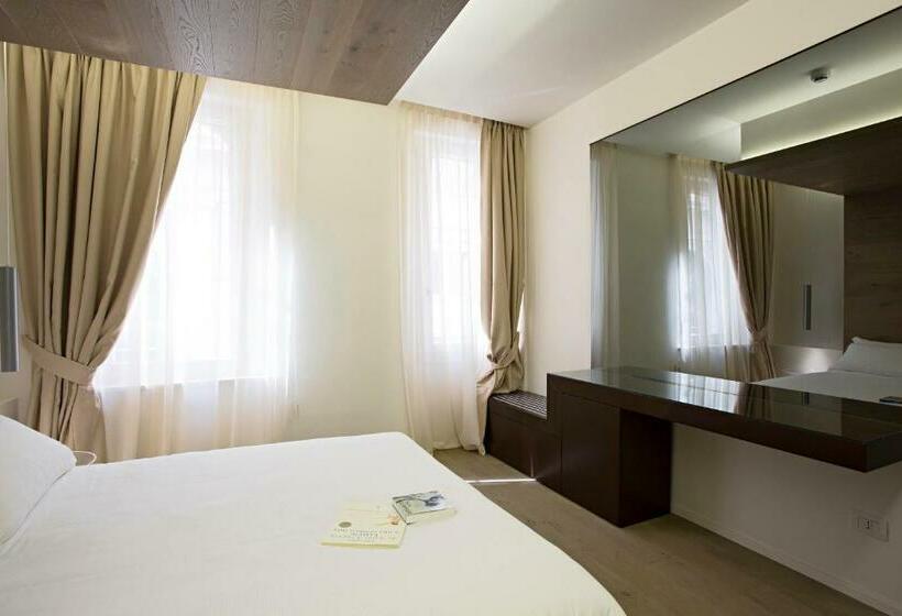 اتاق لوکس, Borgoleoni 18 Room And Breakfast