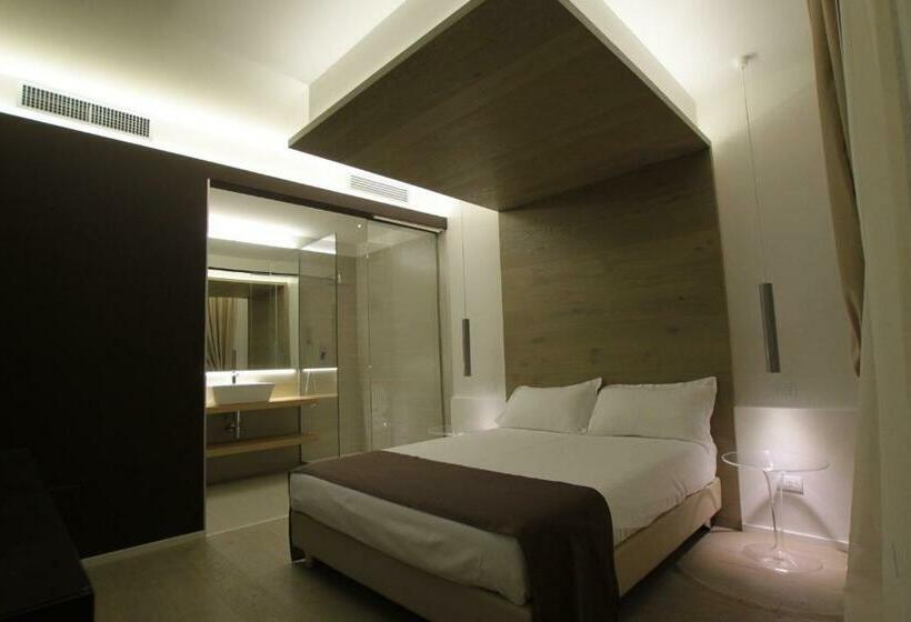 اتاق لوکس, Borgoleoni 18 Room And Breakfast