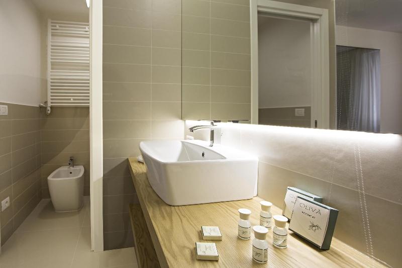 اتاق لوکس, Borgoleoni 18 Room And Breakfast