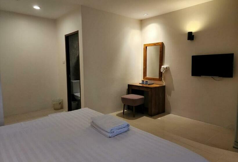 Cameră Deluxe, Dfeel House