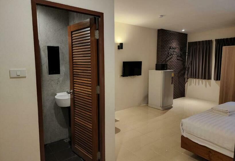 Cameră Deluxe, Dfeel House