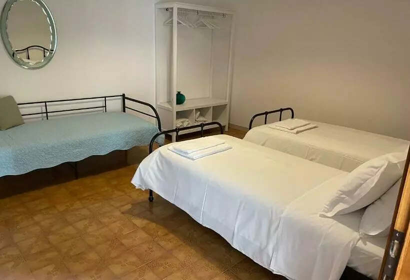 Huoneisto 2 Makuuhuonetta, B&b La Loccaia