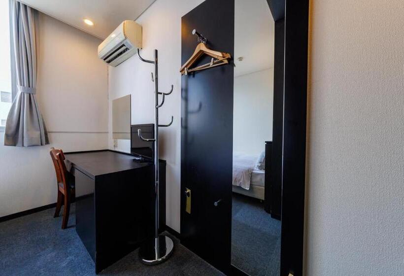 베이직 룸 더블 침대, Fosse Himeji