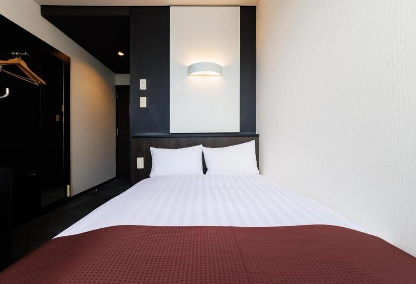 베이직 룸 더블 침대, Fosse Himeji