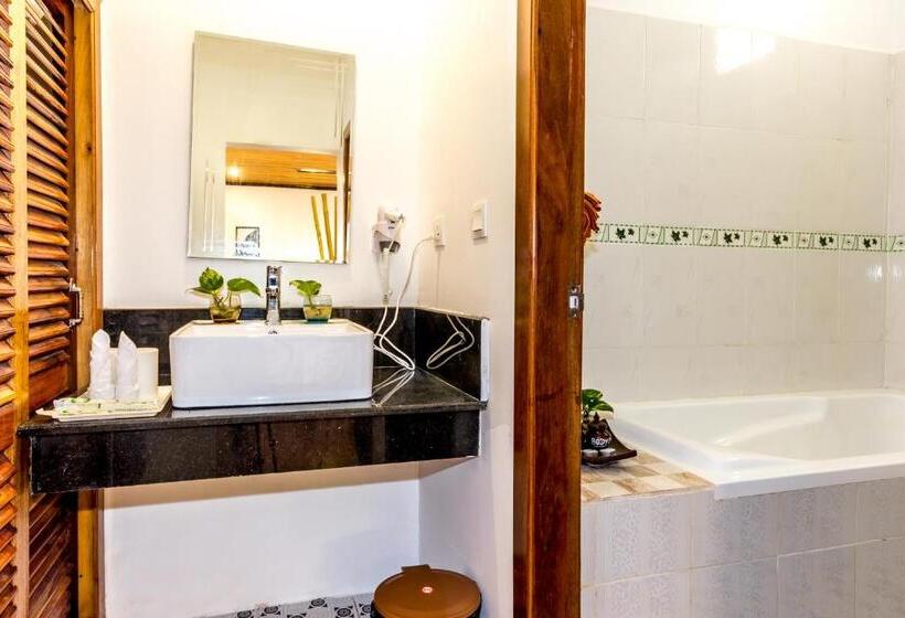 اتاق لوکس خانوادگی, Golden Orchid Angkor