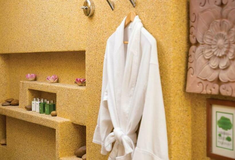 Deluxe Suite King Bed, Golden Temple Residence