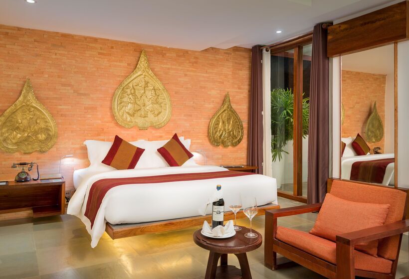 سوئیت رویال, Golden Temple Residence