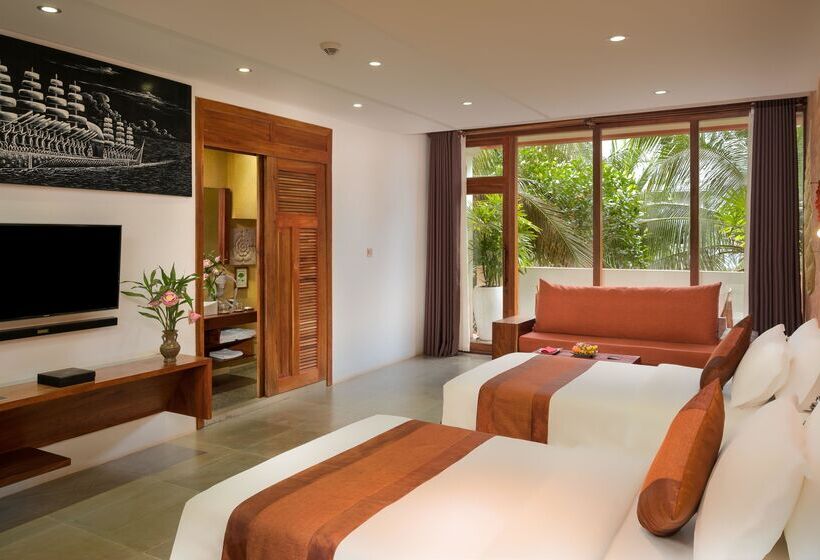 سوییت لوکس, Golden Temple Residence