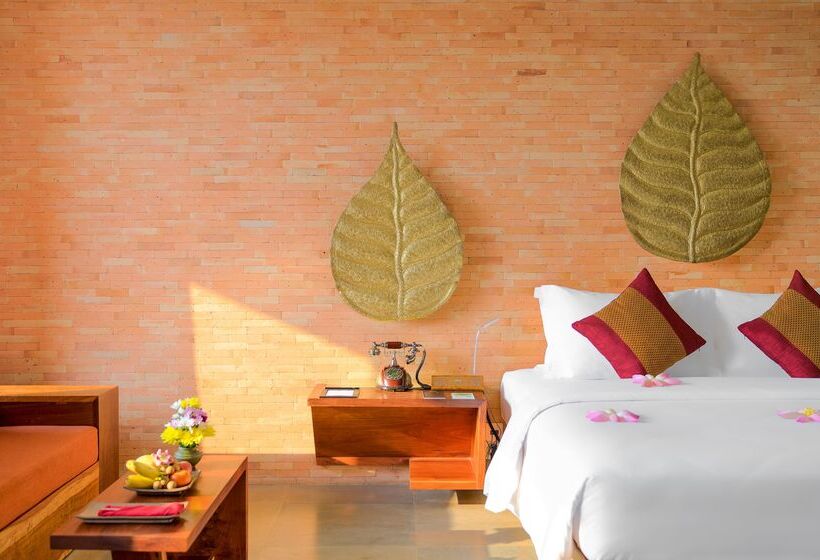 Deluxe Suite King Bed, Golden Temple Residence