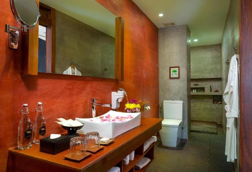 سوییت لوکس, Golden Temple Residence