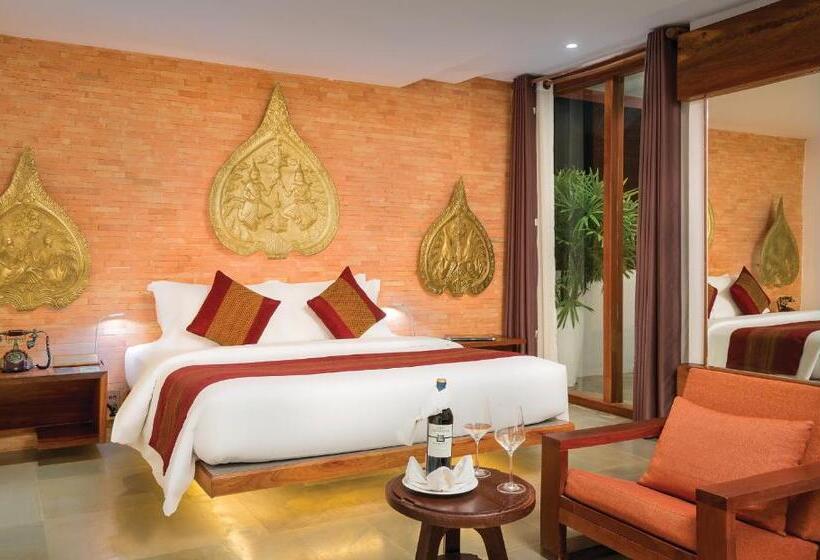 سوئیت رویال, Golden Temple Residence