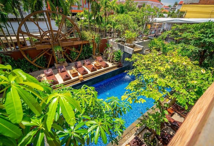 سوییت لوکس, Golden Temple Residence