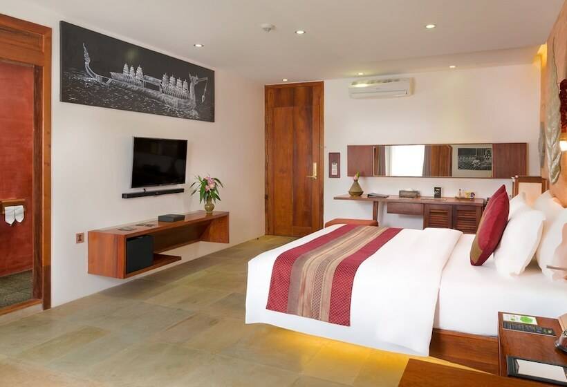 سوییت لوکس, Golden Temple Residence