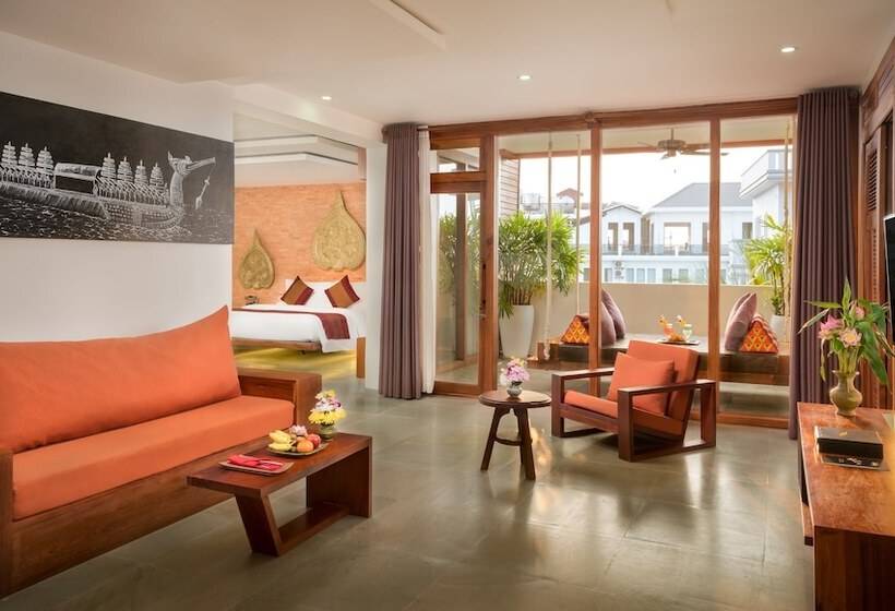 سوئیت رویال, Golden Temple Residence