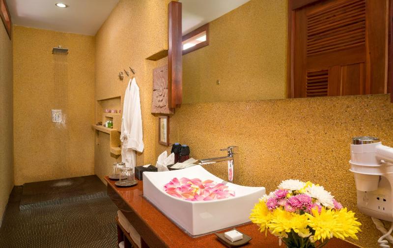 سوییت لوکس, Golden Temple Residence