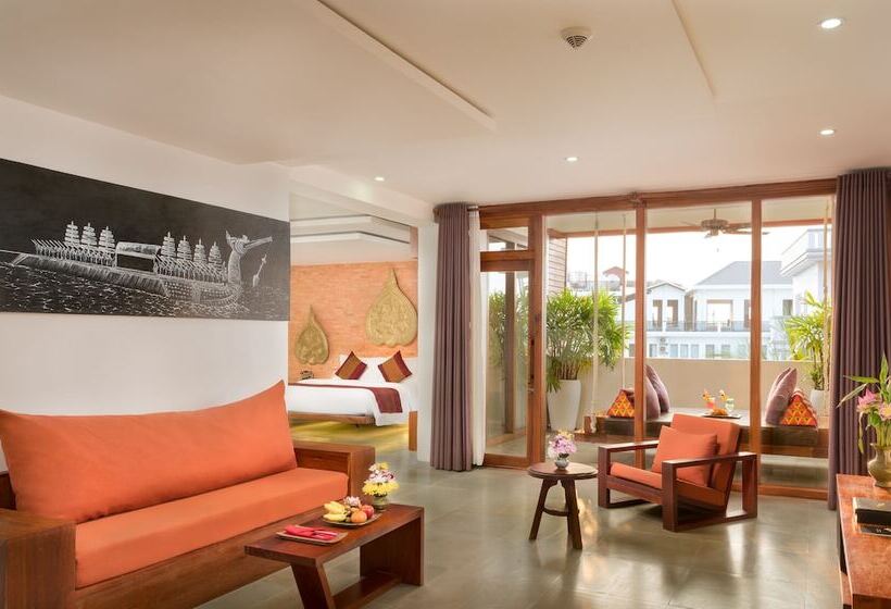 سوئیت رویال, Golden Temple Residence