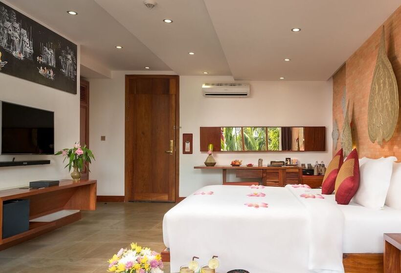 سوییت لوکس, Golden Temple Residence