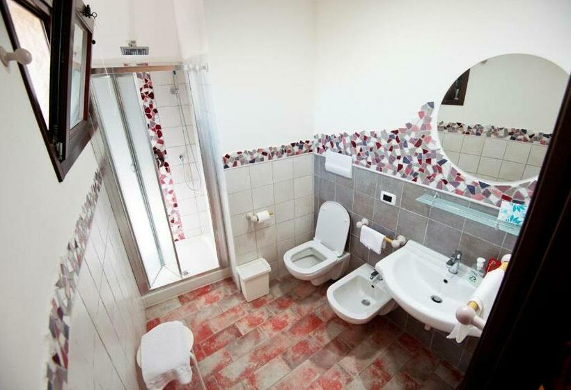 غرفة قياسية ثلاثية, Il Marchese Hotel & Spa