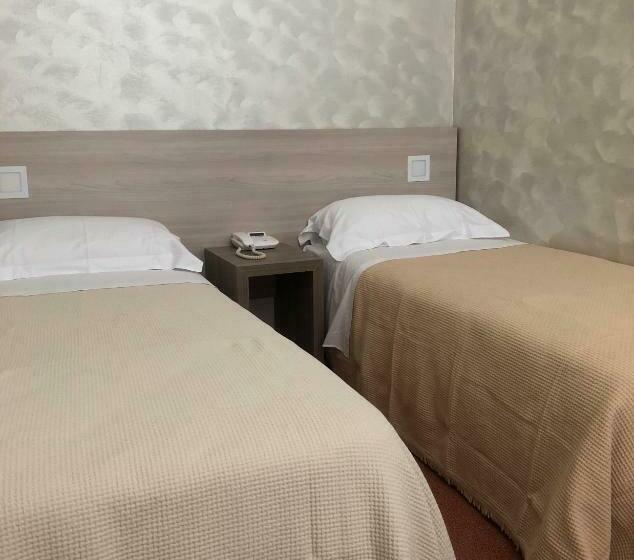 غرفة قياسية, Italia Dormelletto