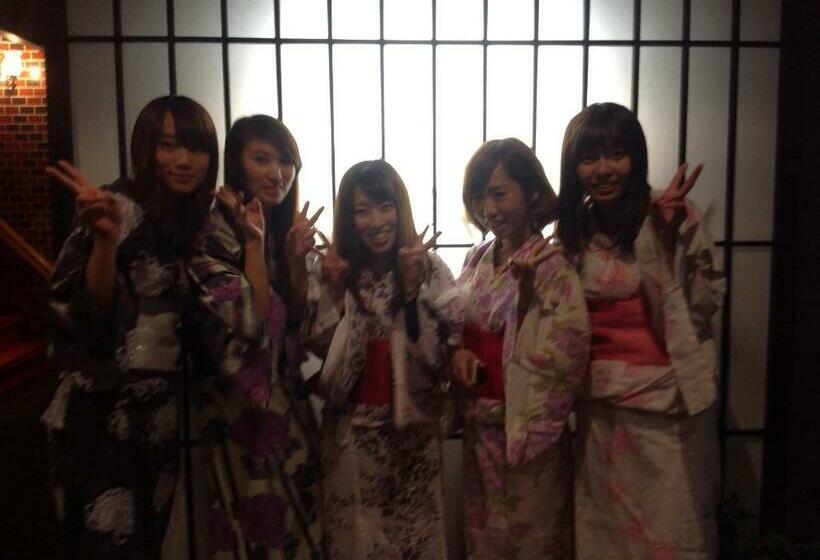 غرفة قياسية مطلة على الجبل, Manten No Hoshi