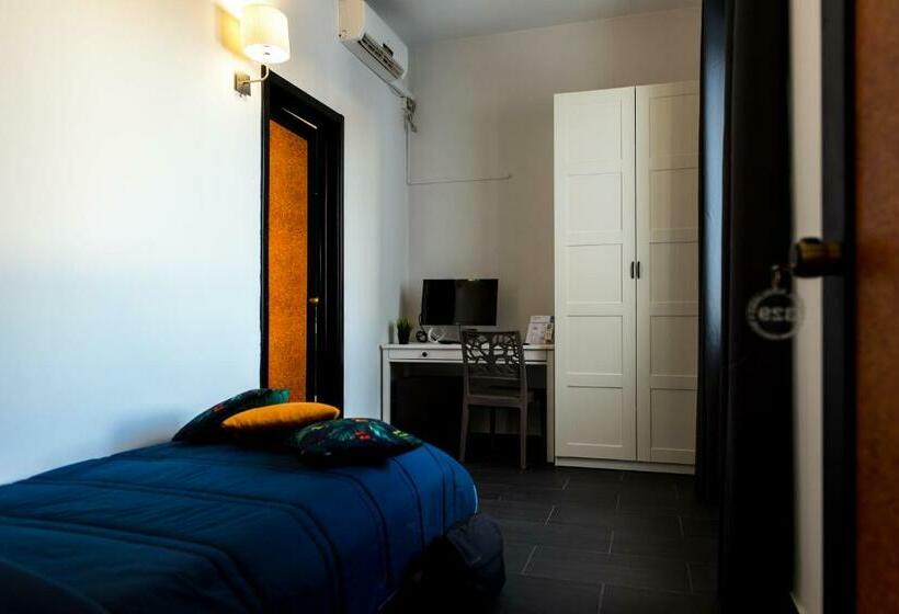 Номер Стандарт Индивидуальный, Scigliano