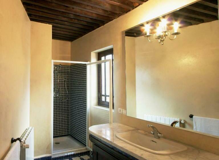 标准间, Riad Misbah