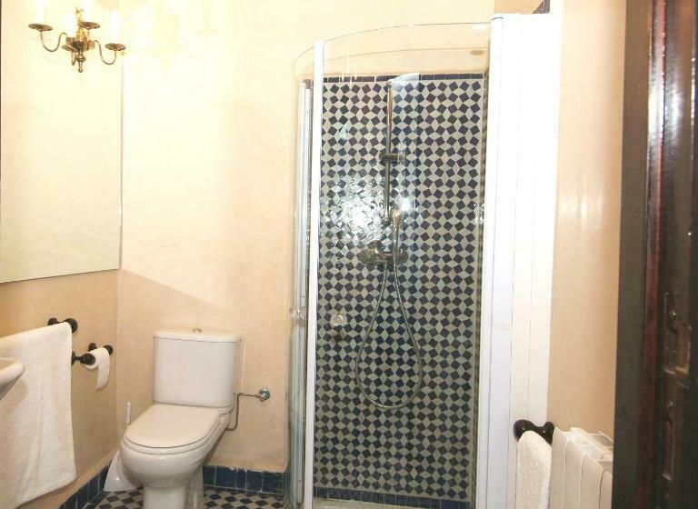 标准间, Riad Misbah