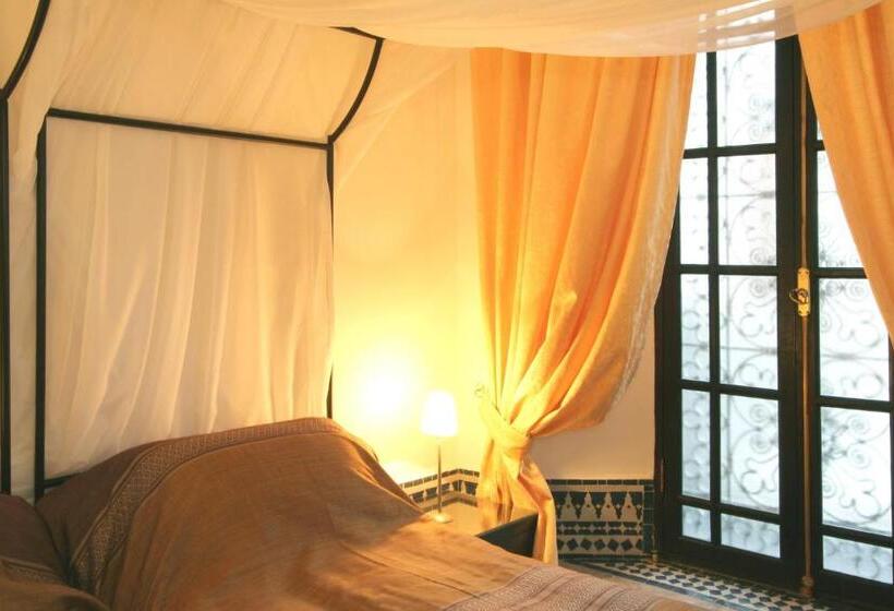 标准间, Riad Misbah