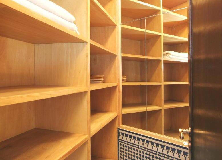 标准间, Riad Misbah