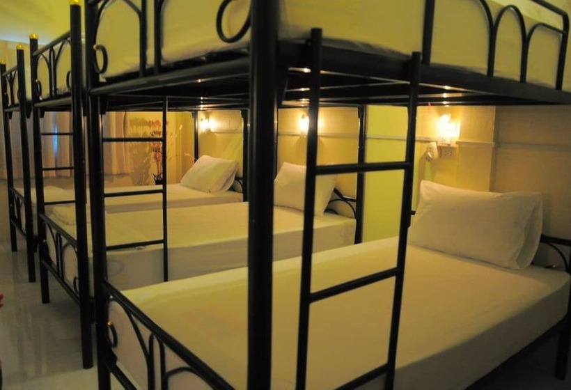 Кровать в Общей Комнате, Seventeen Hostel