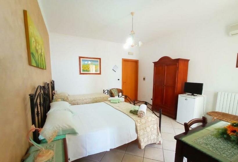 디럭스 트리플 룸, Bed And Breakfast La Guglia Nel Salento