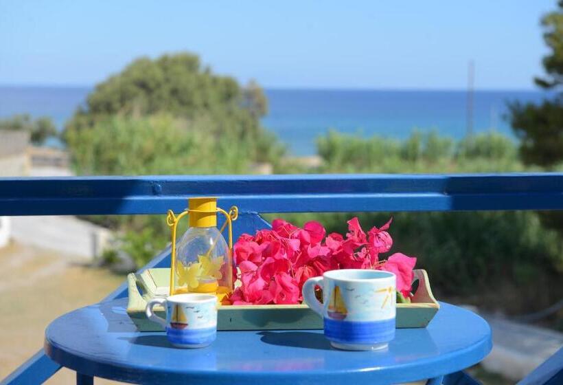 Family flat with sea view, Dora S Studios & Apartments