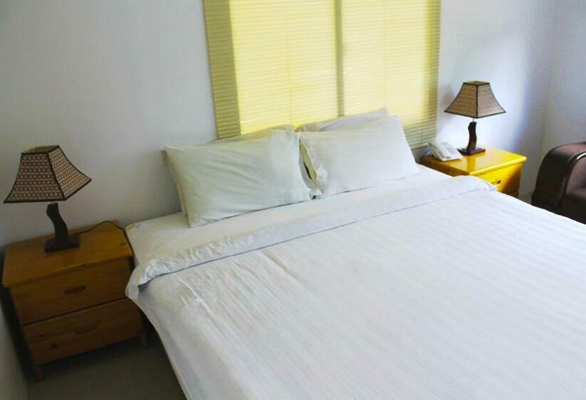 デラックスキャビン, Forest Crest Nature Hotel And Resort Powered By Aston